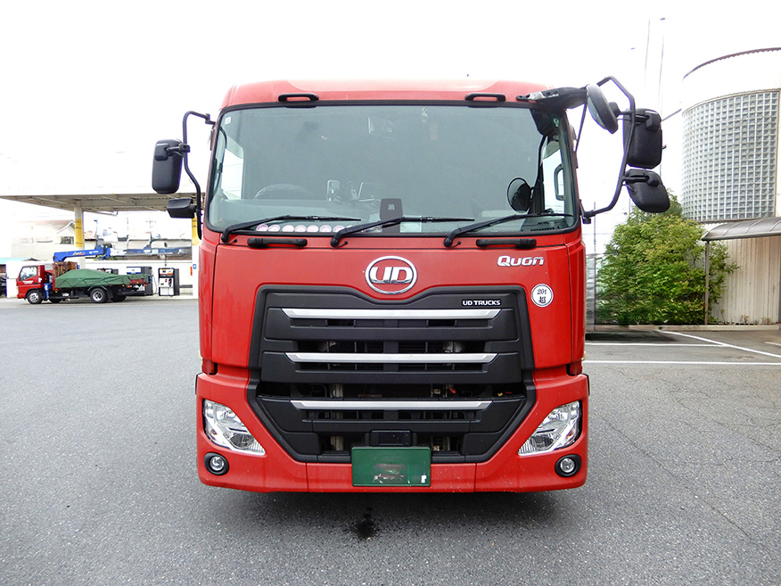 15㌧クレーン低床車