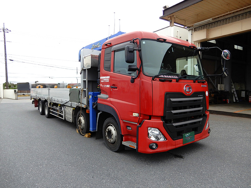 15㌧クレーン低床車